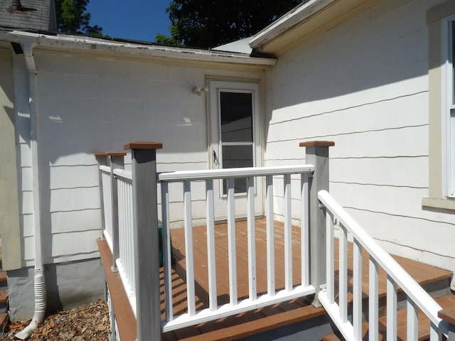 25 Downing St, Concord, NH 03301 - view of exterior entry