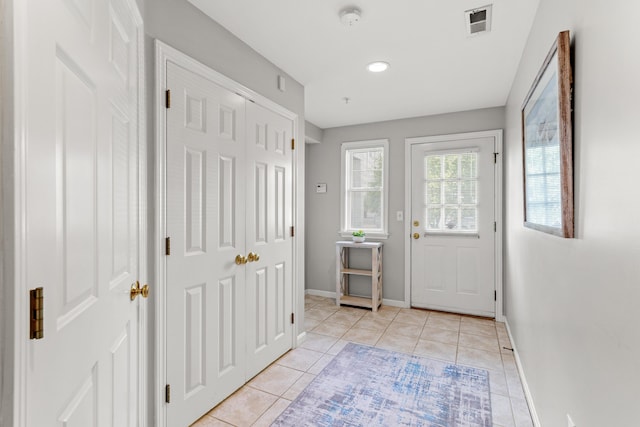 520 Ocean Blvd Unit 10, Hampton, NH 03842 - entryway featuring light tile patterned flooring and baseboards