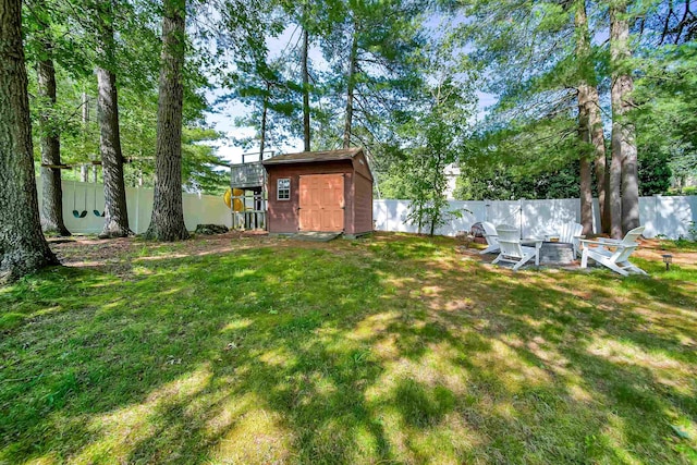 20 Cimmarron Dr, Nashua, NH 03062 - fenced backyard with a storage unit