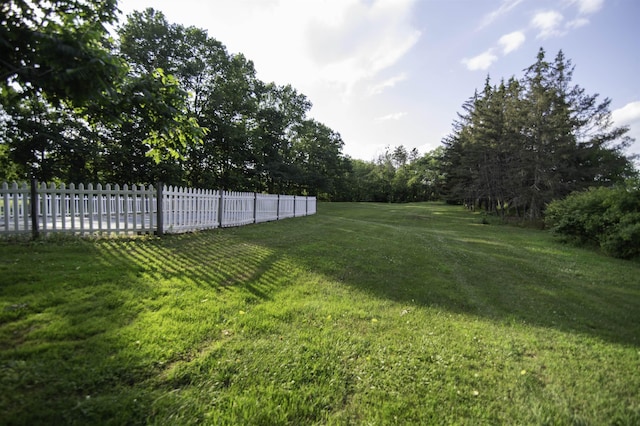 153 N Rd, Brentwood, NH 03833 - view of yard