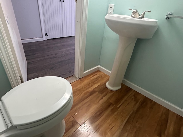 32 Muddy Pond Rd, Kensington, NH 03833 - bathroom with wood finished floors and baseboards