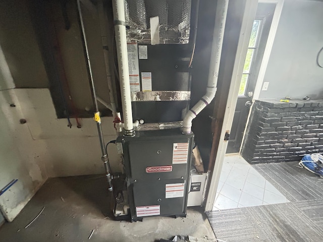 32 Muddy Pond Rd, Kensington, NH 03833 - utilities featuring heating unit