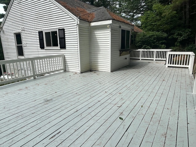 32 Muddy Pond Rd, Kensington, NH 03833 - view of deck