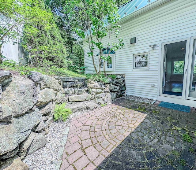 1043 Main St, Sunapee, NH 03751 - view of patio