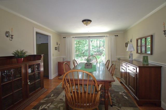 7 Minuteman Ln Unit 7, Exeter, NH 03833 - dining room featuring ornamental molding and wood finished floors