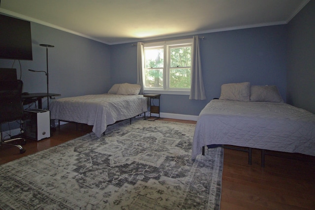 7 Minuteman Ln Unit 7, Exeter, NH 03833 - bedroom with wood finished floors and ornamental molding