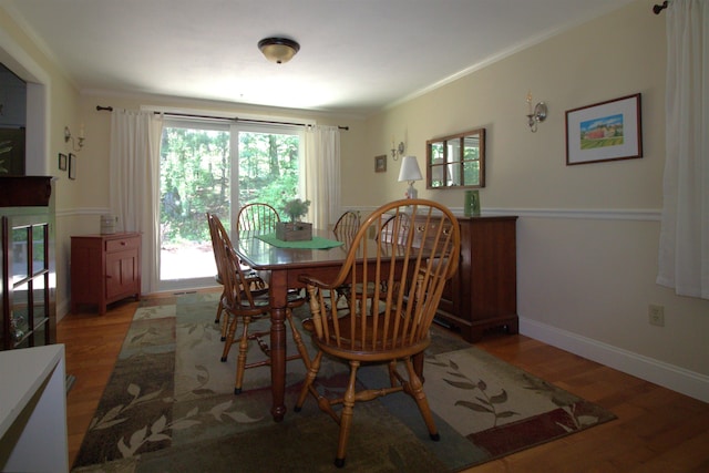 7 Minuteman Ln Unit 7, Exeter, NH 03833 - dining space featuring light wood-style floors and ornamental molding