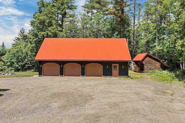 83 Towle Rd, Jackson, NH 03846 - garage featuring a garage