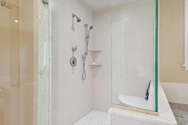 53 Ammonoosuc Dr, Bartlett, NH 03812 - bathroom with a shower stall