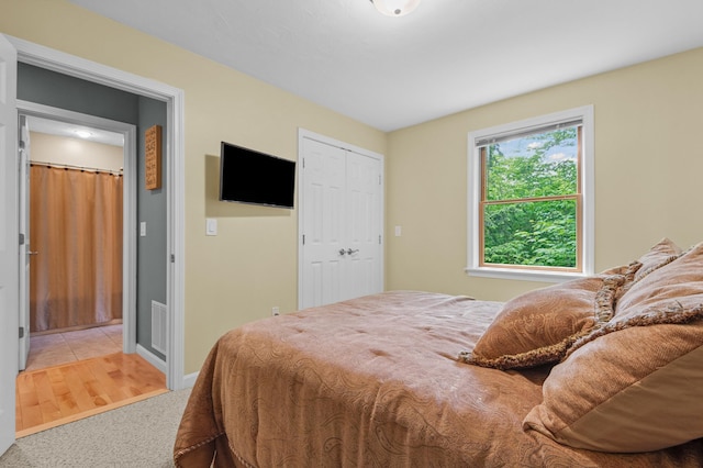 53 Ammonoosuc Dr, Bartlett, NH 03812 - carpeted bedroom featuring a closet and baseboards