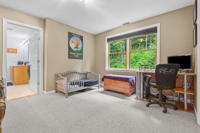 53 Ammonoosuc Dr, Bartlett, NH 03812 - home office with carpet and baseboards