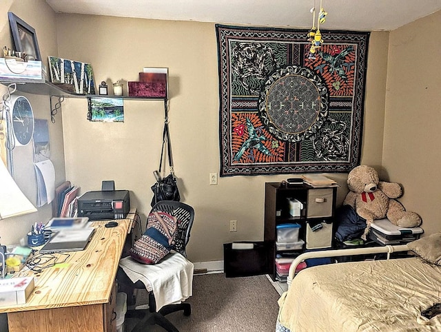 5559 W Creek Rd, Brandon, VT 05733 - carpeted bedroom with an office area and baseboards