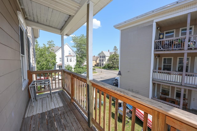 16 Hevey St, Manchester, NH 03102