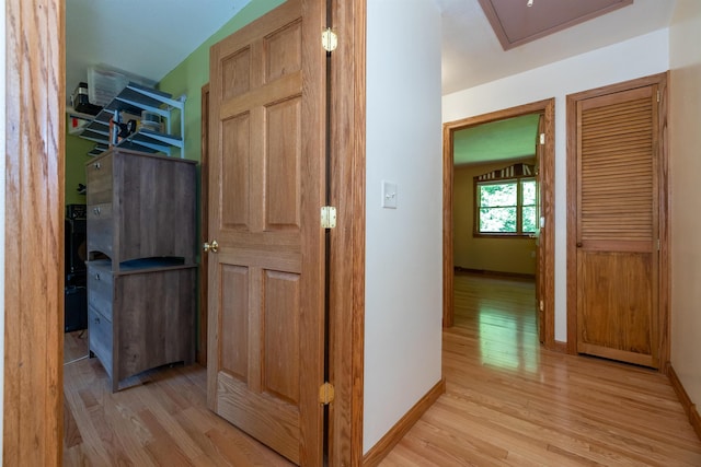 4B Pine Isle Dr Unit B, Derry, NH 03038 - corridor with light wood-style flooring