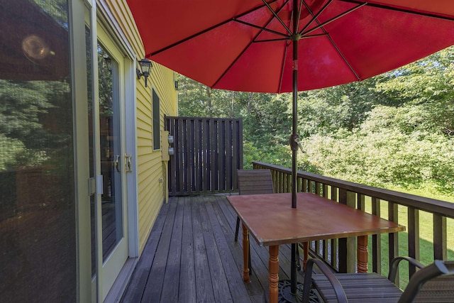 4B Pine Isle Dr Unit B, Derry, NH 03038 - wooden deck featuring outdoor dining area