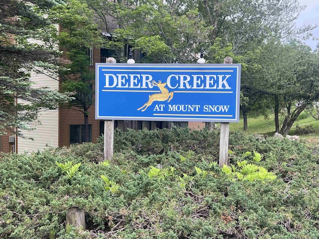 8B Deer Crk, Dover, VT 05356 - view of community sign