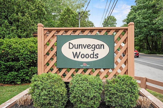 79 Dunvegan Woods Dr Unit 79, Hampton, NH 03842 - view of community sign