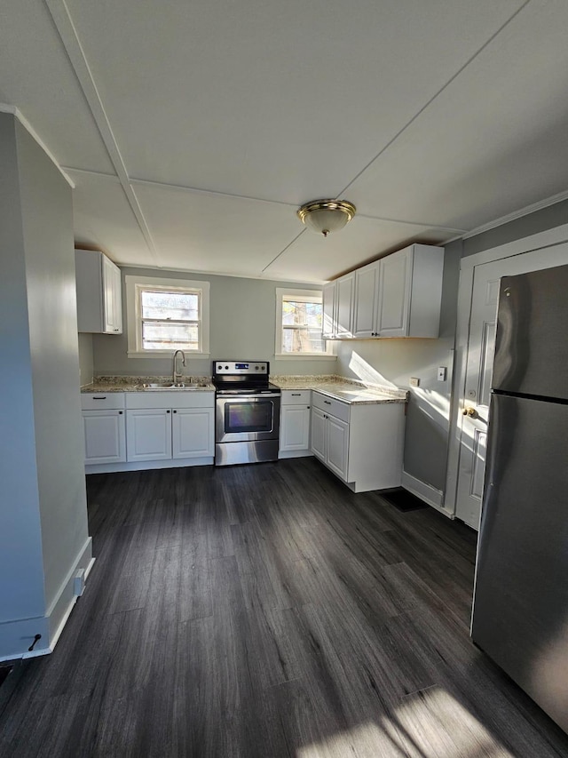 28 Butler St, Hillsborough, NH 03244