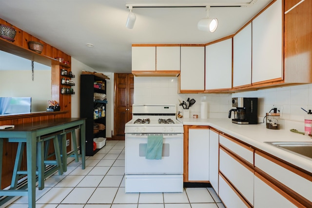 61 Glass St Unit A & B, Pembroke, NH 03275