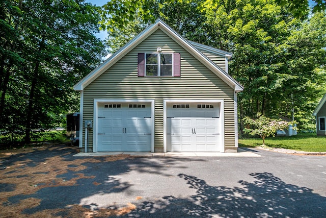 11 Captain Lovewell Ln, Ossipee, NH 03814 - view of garage