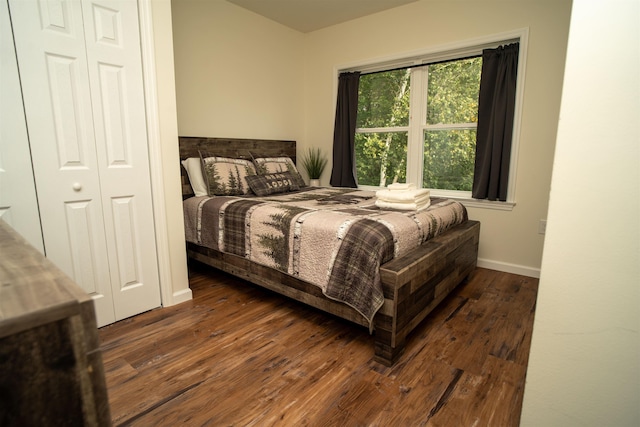 12 Encore Pl, Dover, VT 05356 - bedroom featuring wood finished floors and baseboards