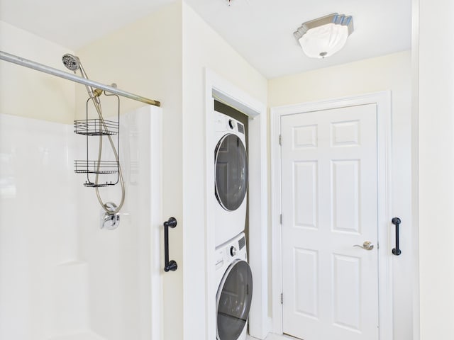 6 Stearns Ln Unit 103, Merrimack, NH 03054 - laundry area with stacked washing machine and dryer