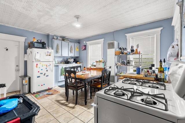 89 4th St, Manchester, NH 03102