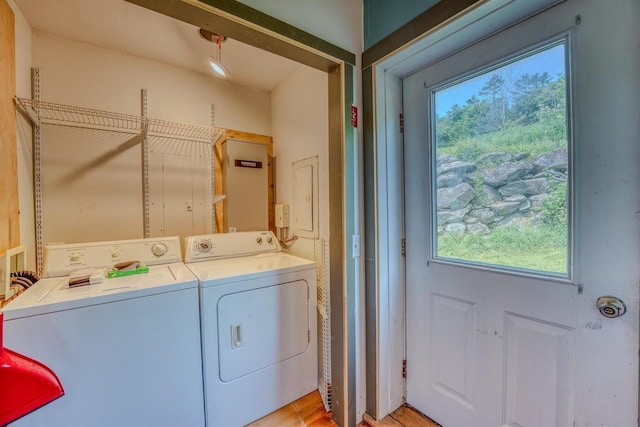 3247 Rte 302, Lisbon, NH 03585 - laundry area featuring washing machine and clothes dryer