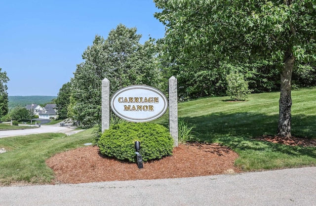 2C Manor Dr, Hooksett, NH 03106 - community / neighborhood sign with a yard