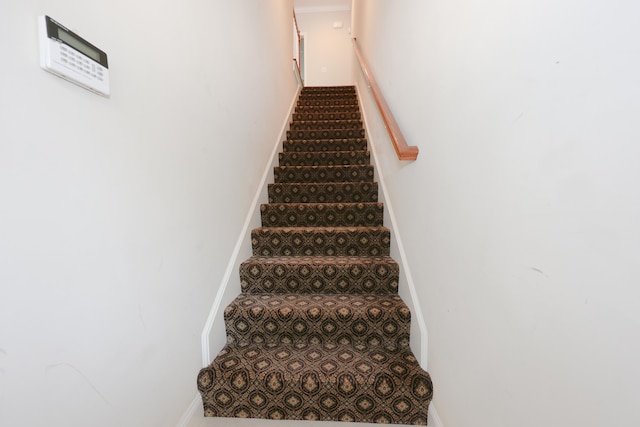 2C Manor Dr, Hooksett, NH 03106 - view of staircase