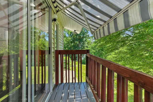 14 Johns Dr, Hooksett, NH 03106