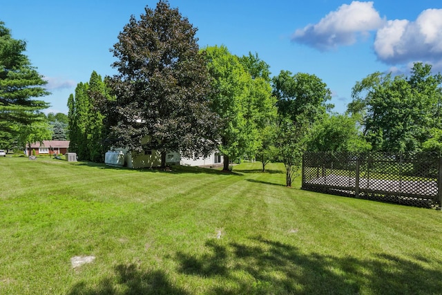 14 Johns Dr, Hooksett, NH 03106