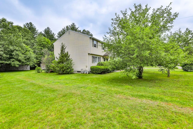 22 Pelham Rd, Hudson, NH 03051 - view of green lawn