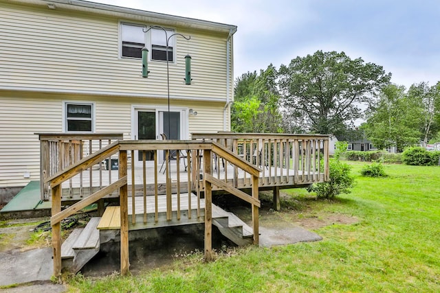22 Pelham Rd, Hudson, NH 03051 - rear view of property featuring a deck and a lawn