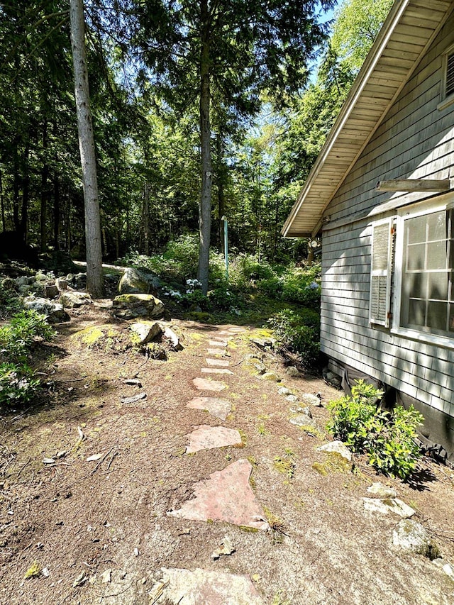 32 Pikes Point Rd, Bristol, NH 03222 - view of yard