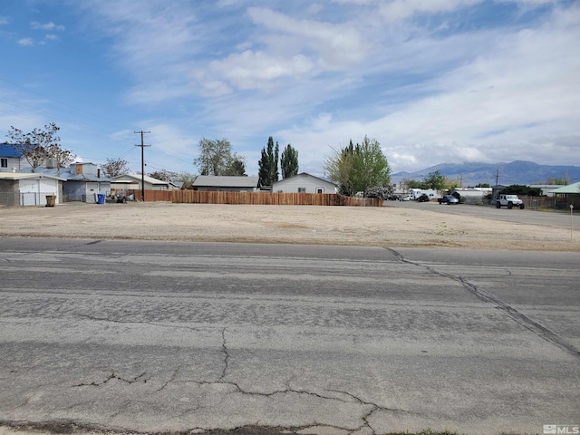8TH H St, Hawthorne, NV 89415