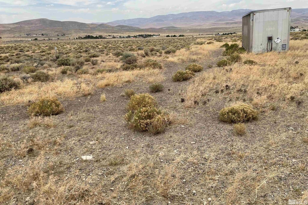 5090 Geraldine Ave, Silver Springs, NV 89429 - photo 2