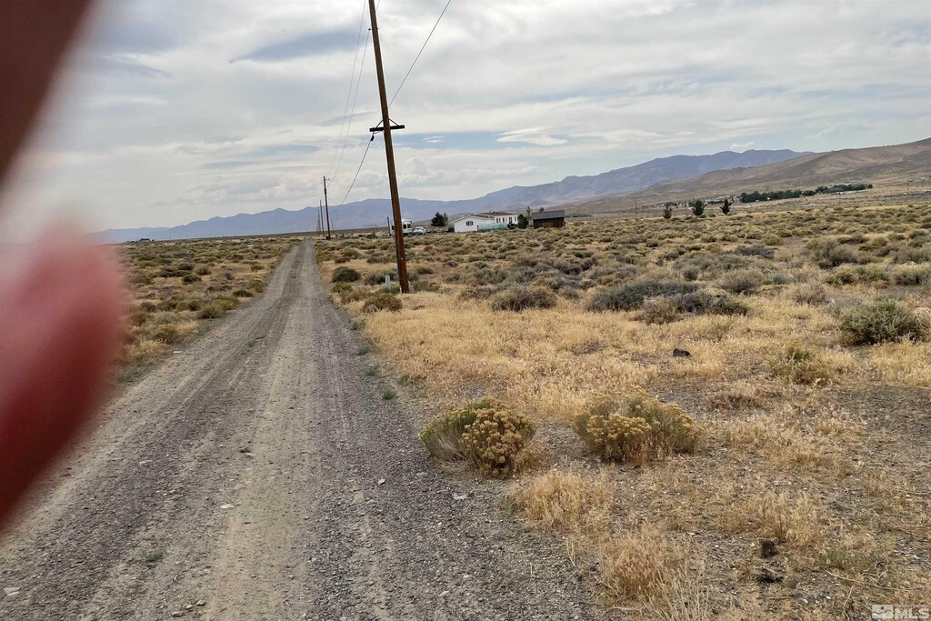 5090 Geraldine Ave, Silver Springs, NV 89429 - photo 3