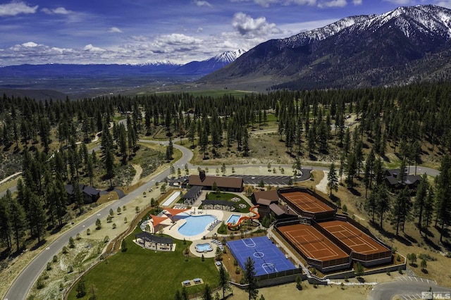 200 Overlook Dr Unit 29, Carson City, NV 89705 - view of property location featuring a pool area and a mountain backdrop
