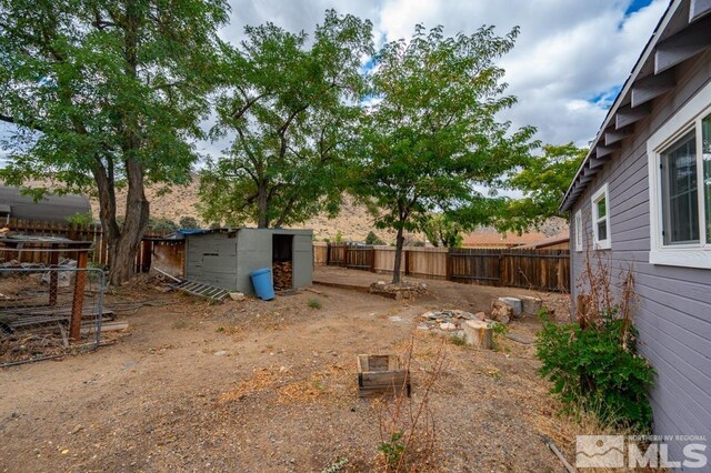 215 Mule Deer Rd, Coleville, CA 96107 - photo 12