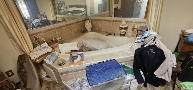 316 Toiyabe Rd, Kingston, NV 89310 - full bathroom with a bathtub