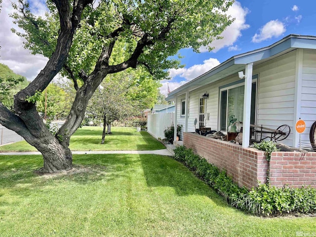 2 N Whitacre St, Yerington, NV 89447 - view of green lawn