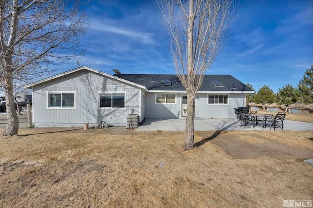 605 E US Highway 95a, Yerington, NV 89447 - back of house featuring a patio area and cooling unit
