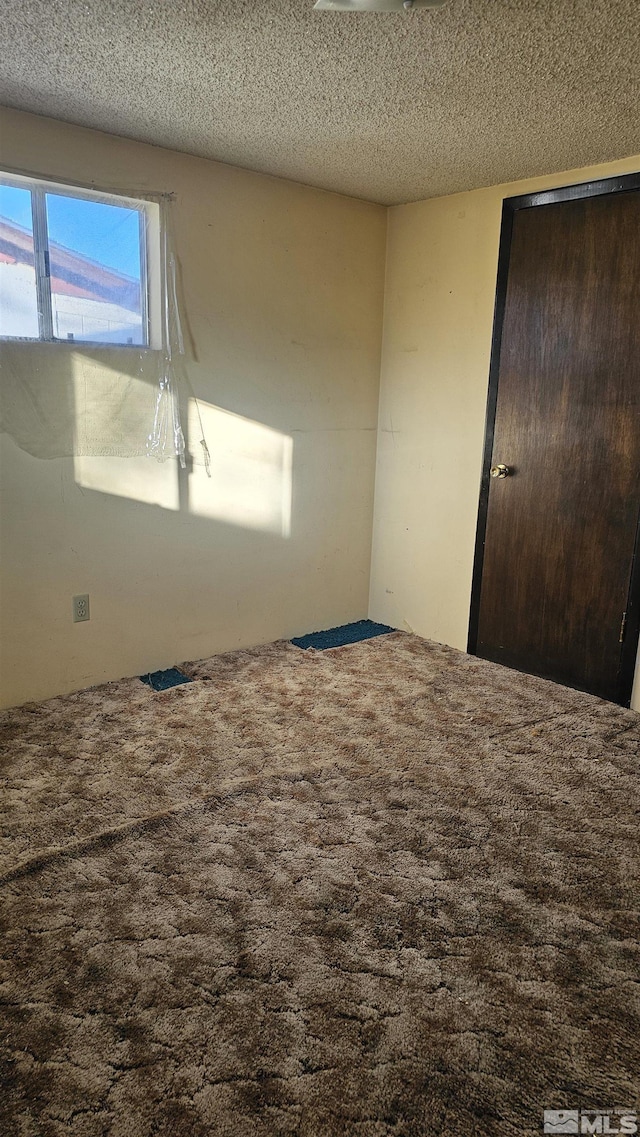 921 I St, Hawthorne, NV 89415