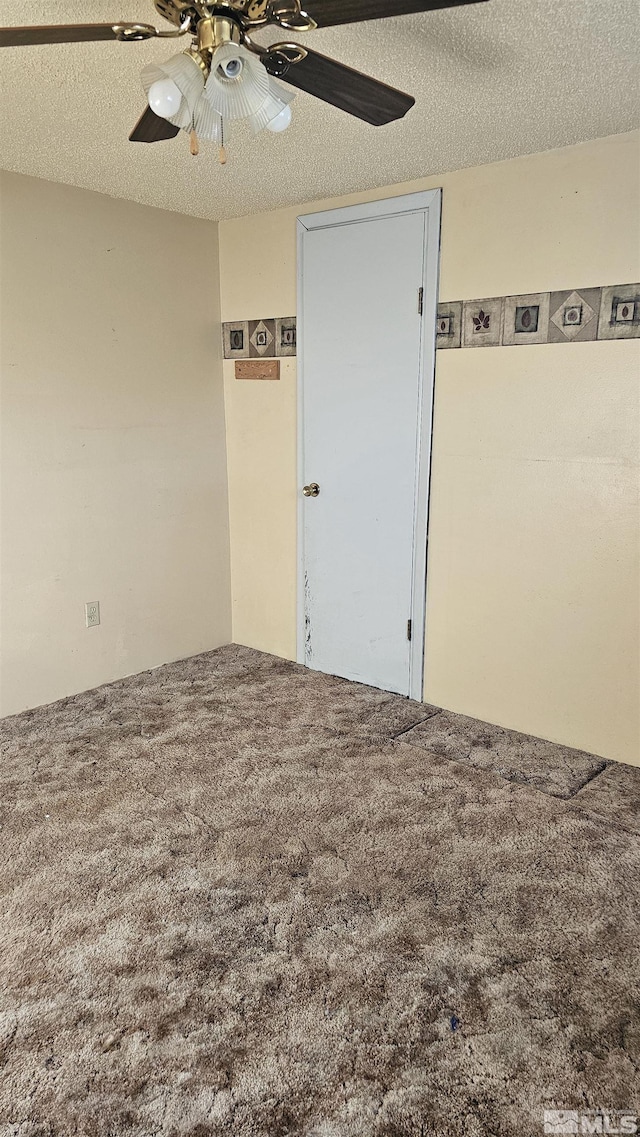 921 I St, Hawthorne, NV 89415