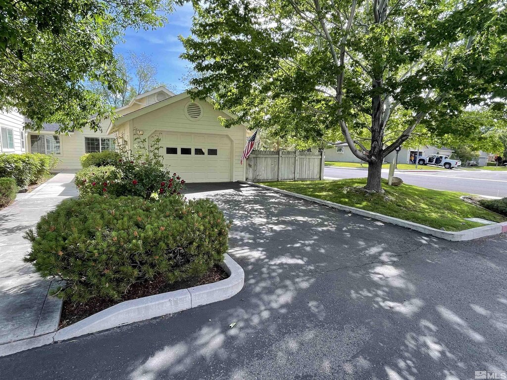 1179 Cottonwood St Unit 4, Gardnerville, NV 89410