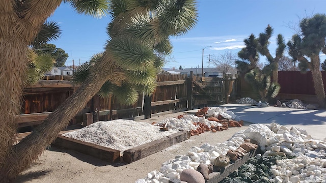 223 I St, Hawthorne, NV 89415 - view of yard with fence