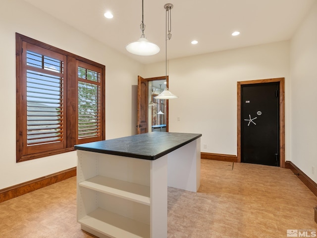525 Cable Canyon Way, Fernley, NV 89408 - kitchen featuring dark countertops, decorative light fixtures, recessed lighting, and baseboards