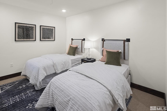 bedroom featuring carpet floors, baseboards, and recessed lighting