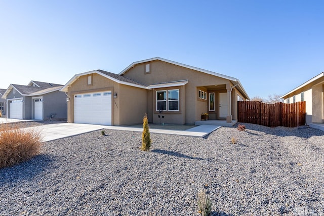 1953 Verona Dr, Fallon, NV 89406 - single story home featuring stucco siding, a garage, fence, and concrete driveway